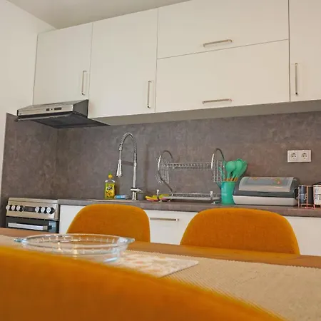 Apartment Twins Land